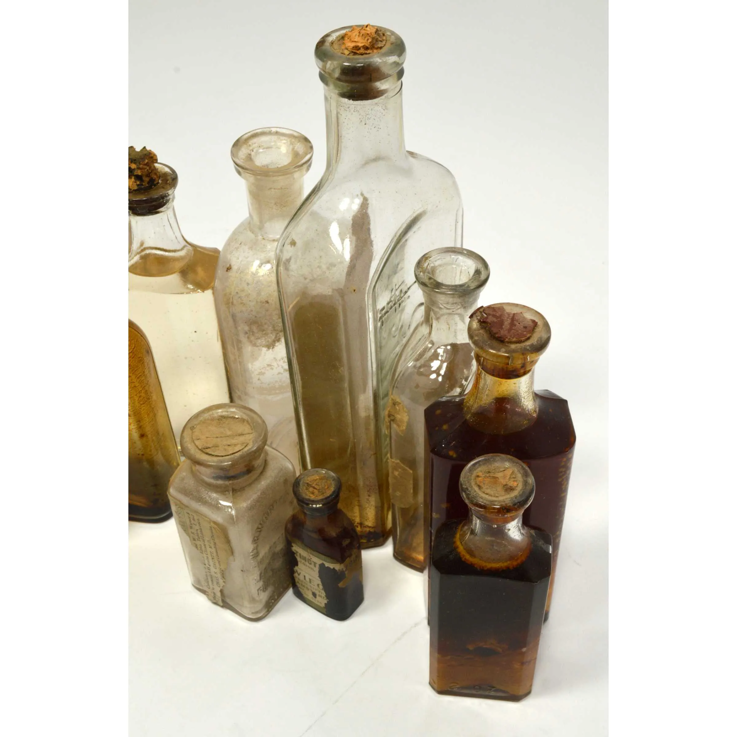 Antique BOTTLE LOT OF 10 MEDICINE-CURES Paper Label & Contents APOTHECARY / DRUG