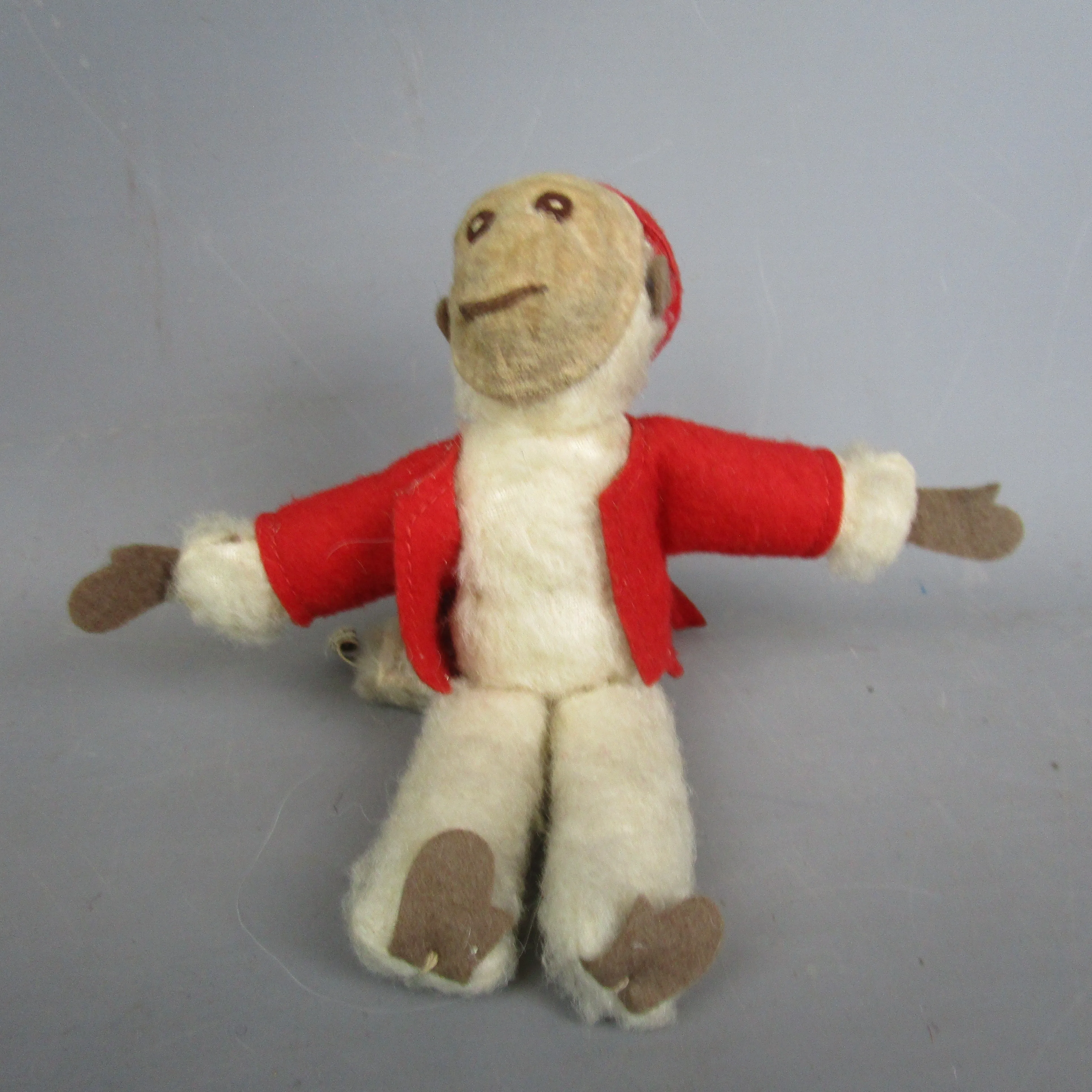 Norah Wellings Bell Hop Monkey Model 4110 Vintage c1930